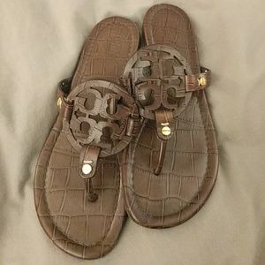 Tory Burch Miller flip flop sandal sz 7 snake